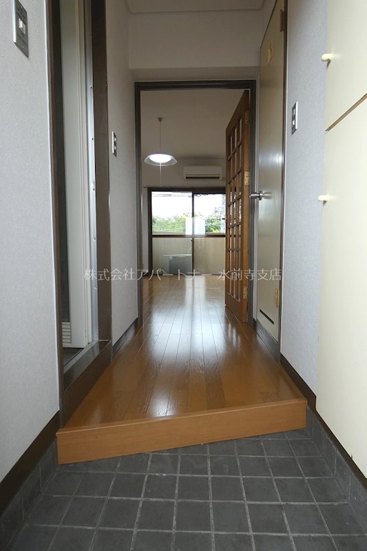 玄関　シューズボックス付きの玄関！