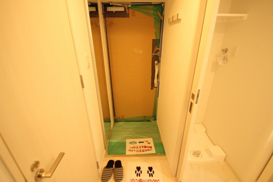 玄関　※別部屋の写真です