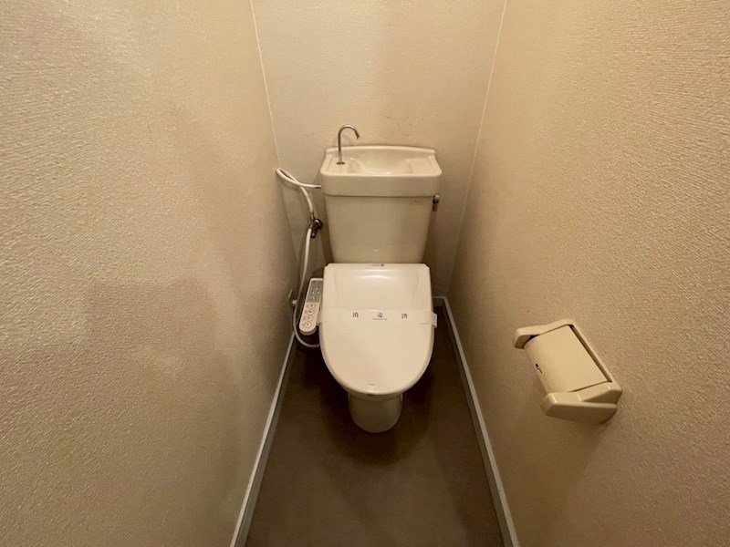 トイレ　別部屋参考写真