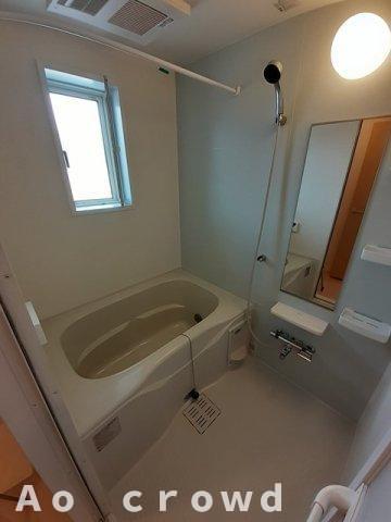 バス・シャワールーム　追い炊き機能・浴室乾燥機付き☆