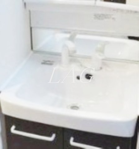 洗面設備　独立洗面台です。