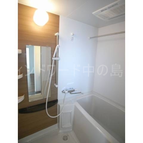 バス・シャワールーム　詳細は、ウィンドワード中の島店までご相談下さい。