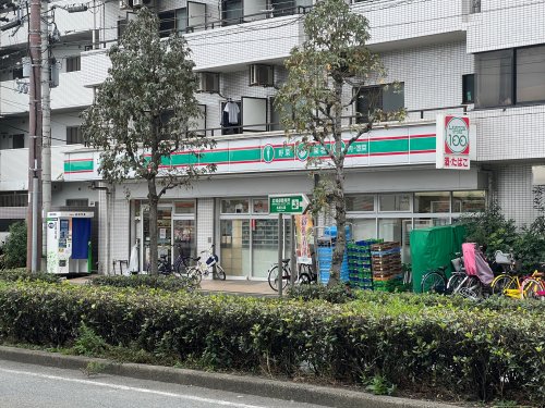 コンビニ　ローソンストア100（コンビニ）まで152m