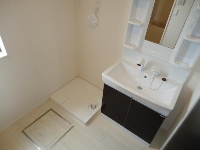 洗面設備　洗髪洗面化粧台