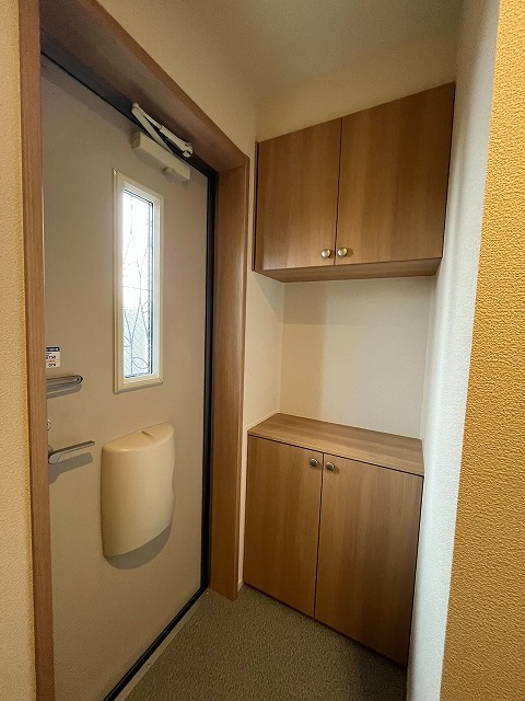 玄関　同物件別号室の写真