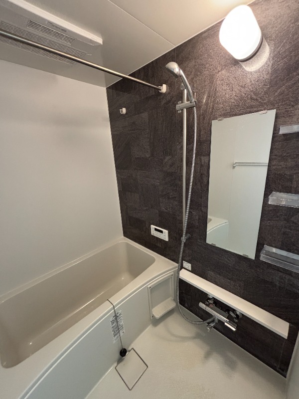 バス・シャワールーム　別号室イメージ