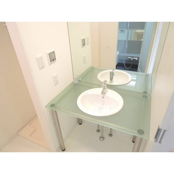 洗面設備　独立洗面化粧台付き☆