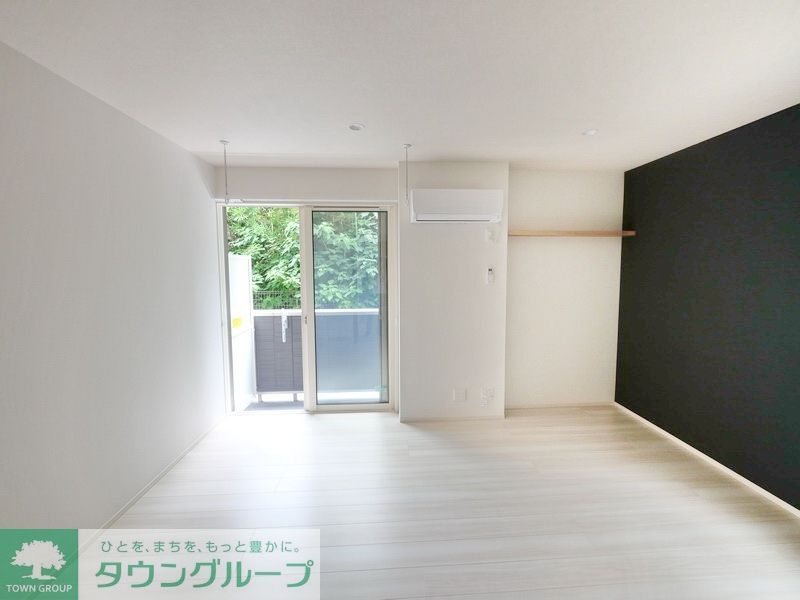 居室・リビング　※別部屋参考写真※