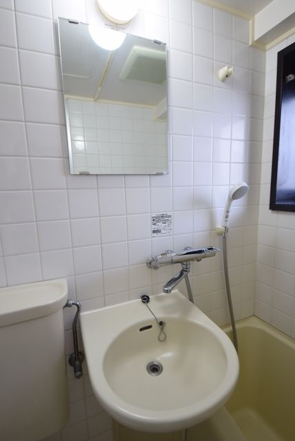 洗面設備　★洗面台は鏡付き★