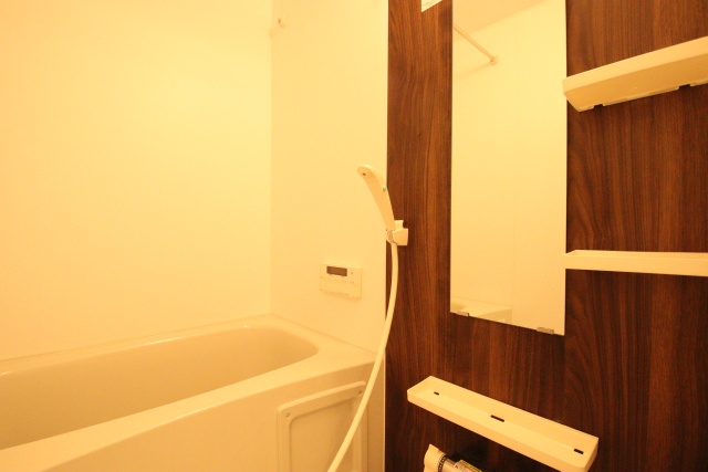 バス・シャワールーム　※別室の参考写真の為、現況優先です。