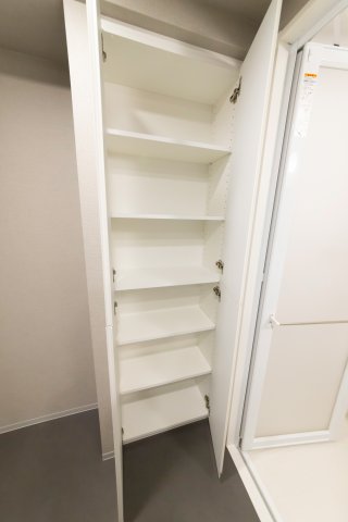 玄関　落ち着いた玄関です