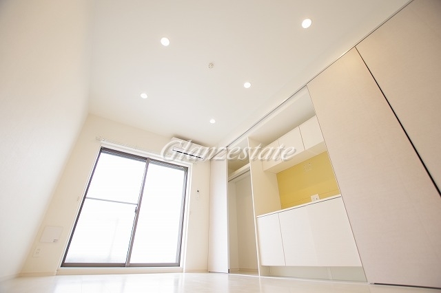 居室・リビング　☆明るいお部屋☆