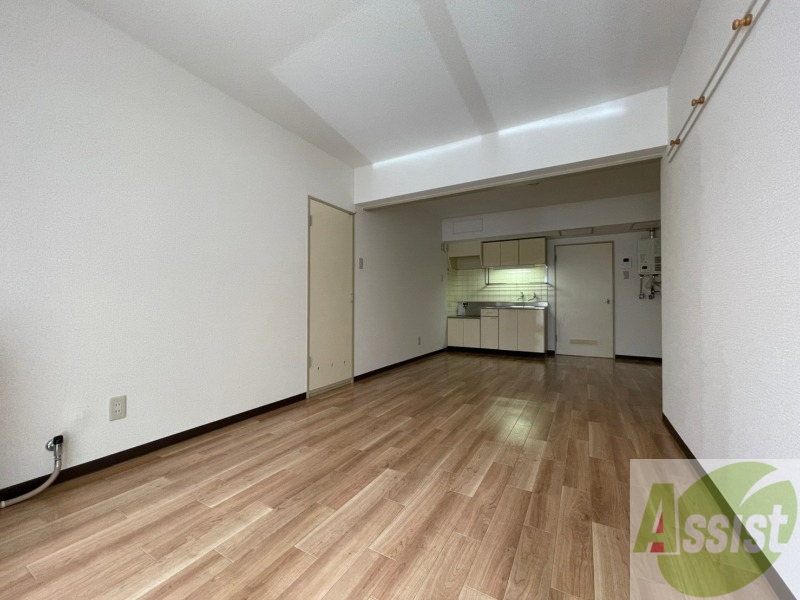 居室・リビング　広くてキレイなお部屋が広がっていて、充実した生活が送れそう。