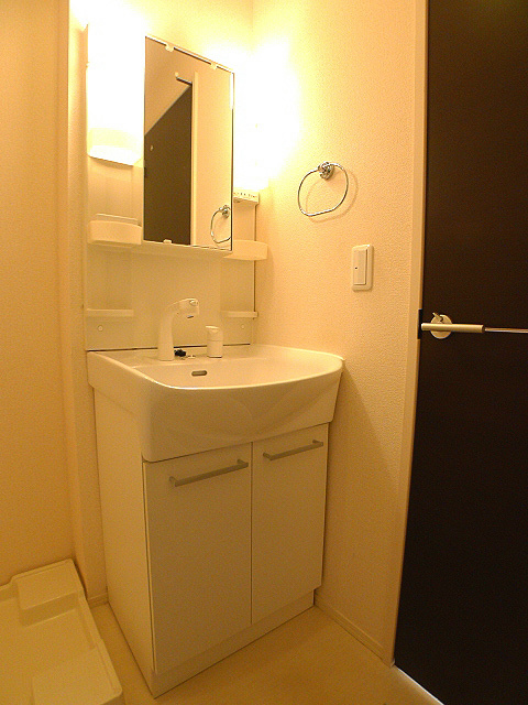 洗面設備　※写真は別部屋同間取りタイプです。