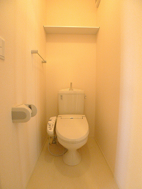 トイレ　※写真は別部屋同間取りタイプです。