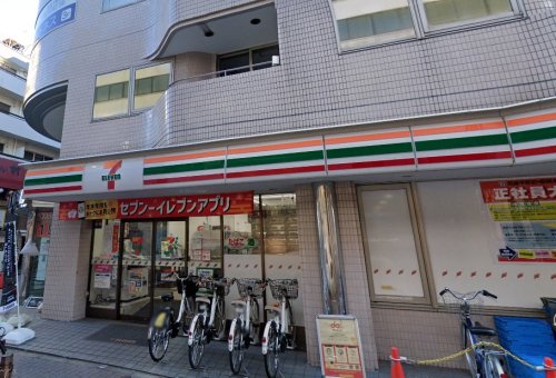 コンビニ　セブンイレブン 高島平駅前店（コンビニ）まで567m