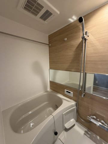 バス・シャワールーム　お風呂で日々の疲れを落としましょう