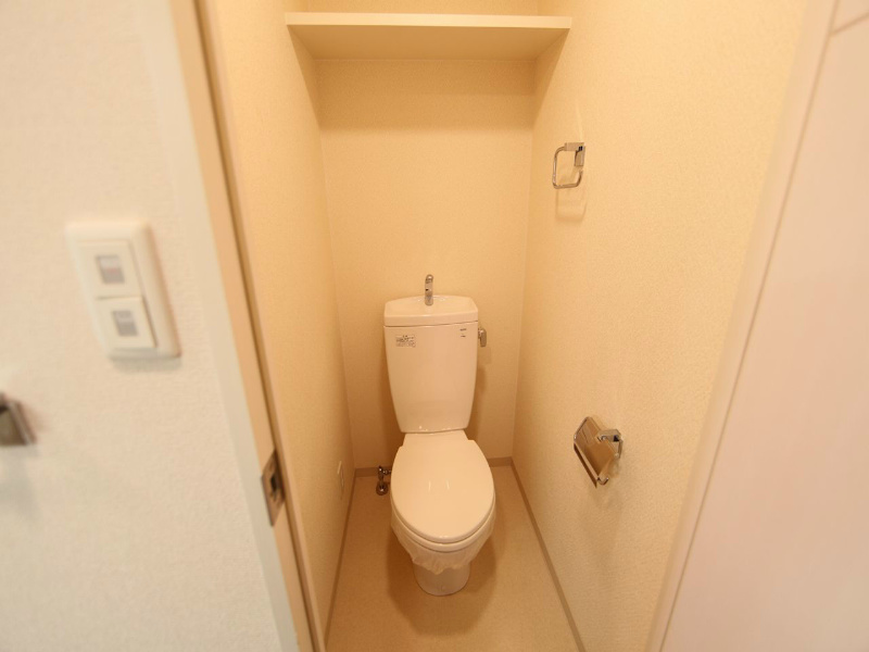 トイレ　トイレ　温水洗浄便座取り付け可