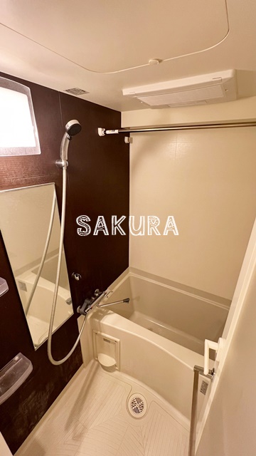 バス・シャワールーム　嬉しい浴室乾燥機付き♪