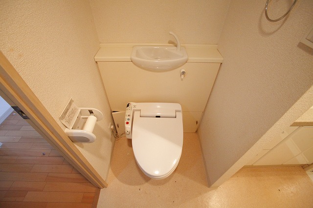 トイレ　トイレ