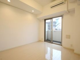 居室・リビング　写真は同タイプ住居です。