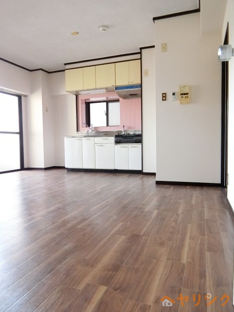 居室・リビング　リビング