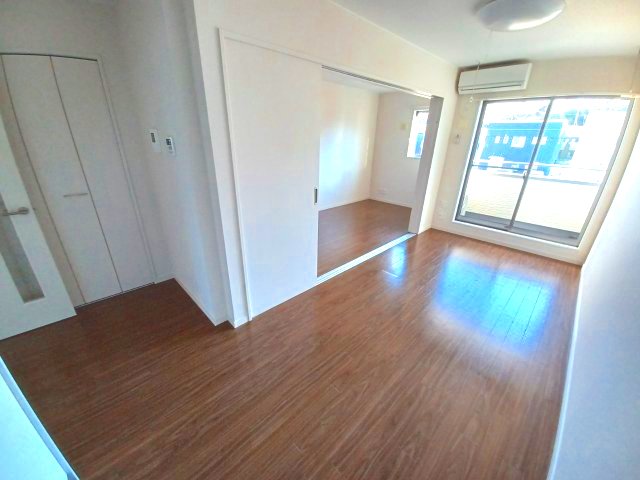 居室・リビング　使いやすいリビングです