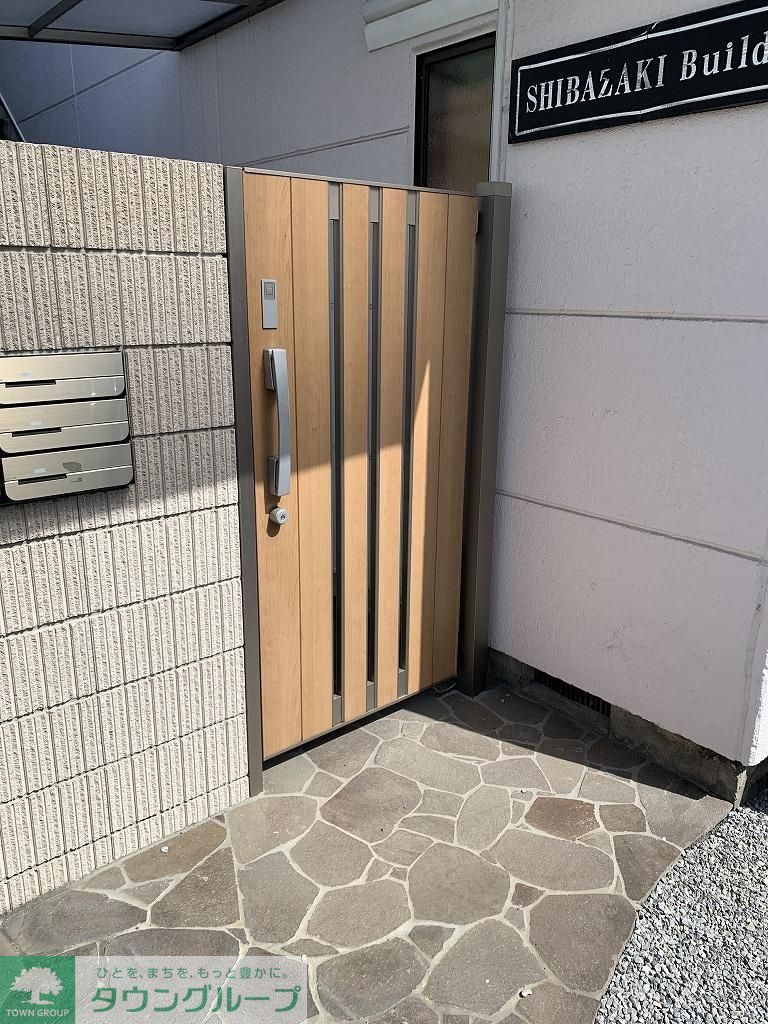 エントランス　庭