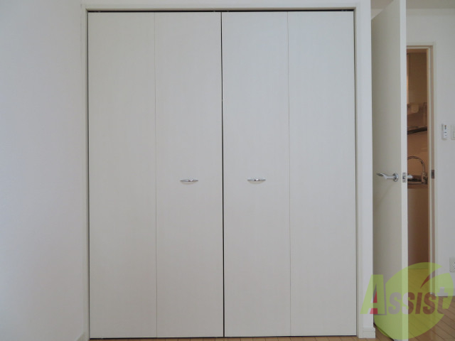 収納　クローゼットがありました。お洋服や荷物はここへ