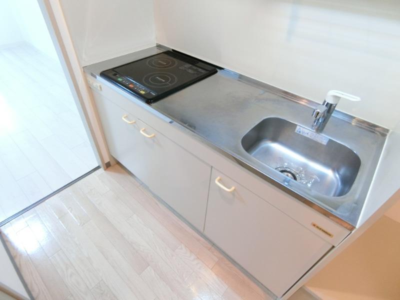 キッチン　同施工会社施工物件の参考写真になります※現況優先