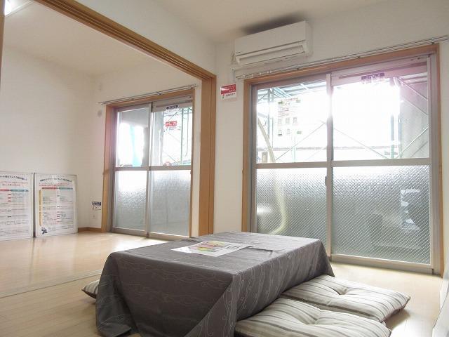 居室・リビング　同タイプの参考画像です。