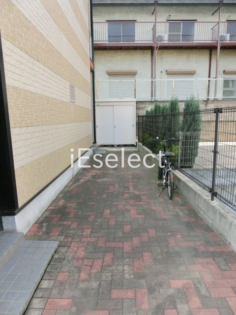 駐車場　共有スペース