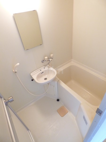 バス・シャワールーム　浴室