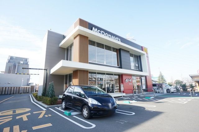 飲食店　マクドナルドあざみ野ガーデンズ店（飲食店）まで747m