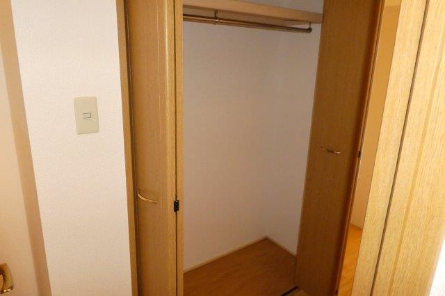 収納　廊下クローゼット