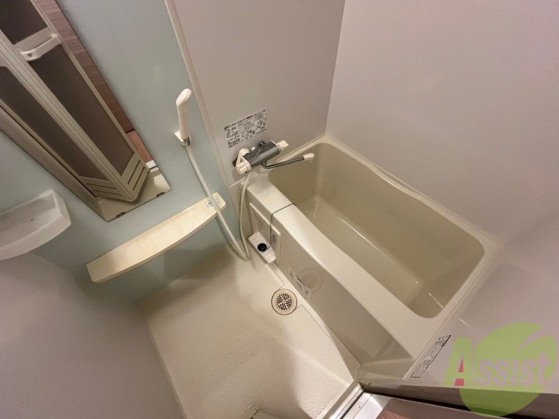 バス・シャワールーム　疲れを癒すには湯船でゆっくりするのが良いですよ。