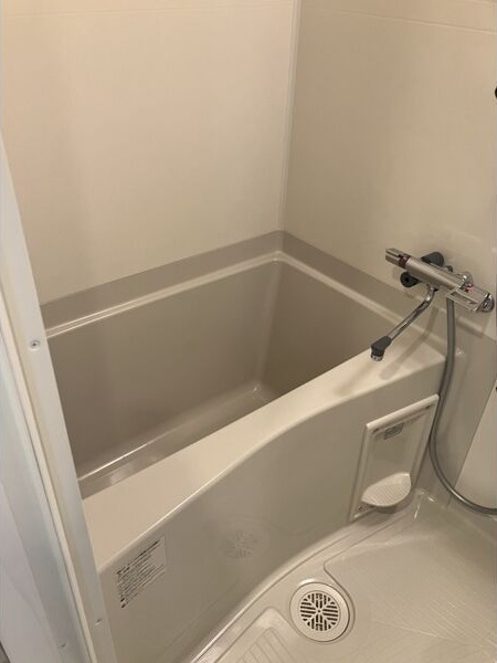 バス・シャワールーム　同じシリーズの部屋写真となります。