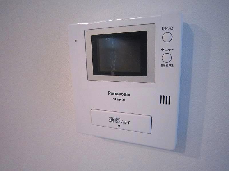 セキュリティ　モニター付きインターホン