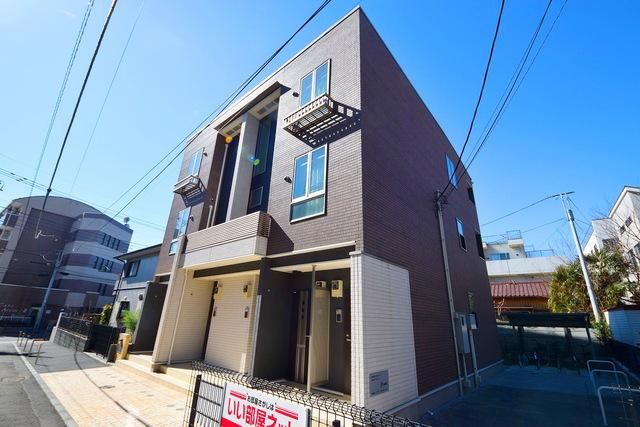 建物外観　★閑静な住宅街に立地★