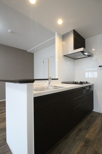 キッチン　※同間取り別室の参考写真です