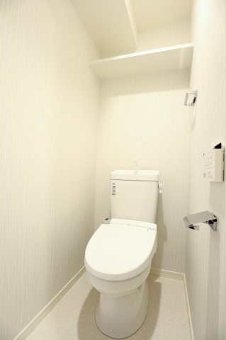 トイレ　別号室のものになります。現状優先。