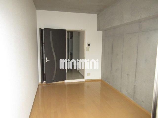 居室・リビング　明るい室内ですよ