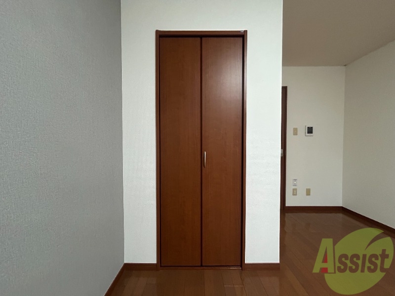 収納　こちらは、クローゼットになります。中身は後ほど♪