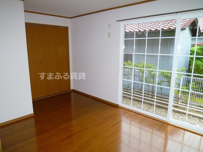 居室・リビング　同仕様　同施工会社　リビング