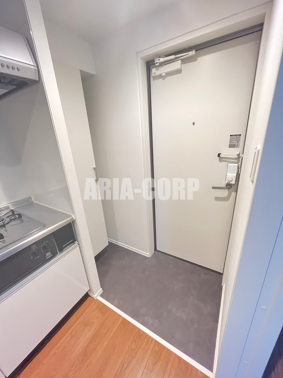 玄関　縦型シューズBOX付◎