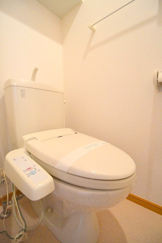 トイレ　お問合せはシティホーム海田センター　082-821-2227