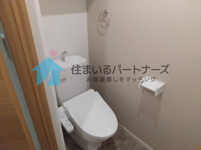 トイレ　清潔感のあるトイレです