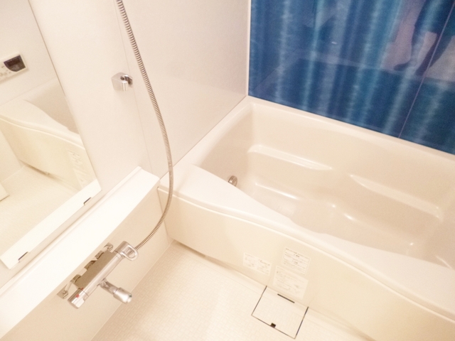 バス・シャワールーム　給湯設備の整った浴室です♪