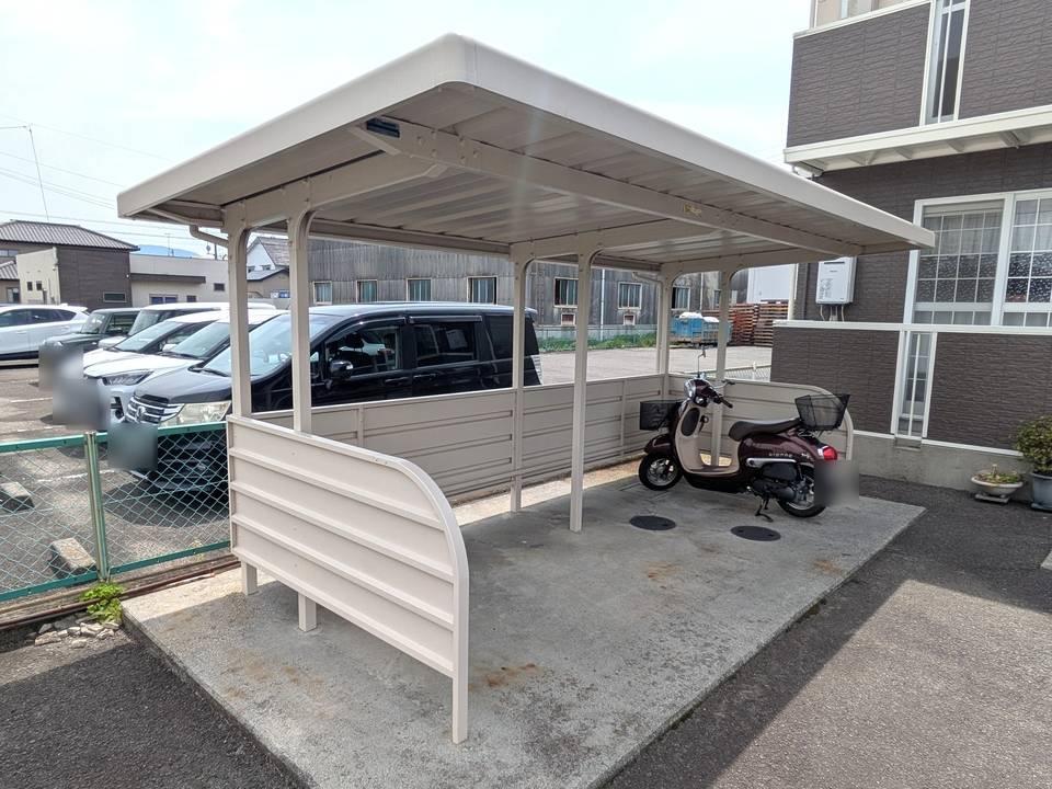 駐車場　駐輪場