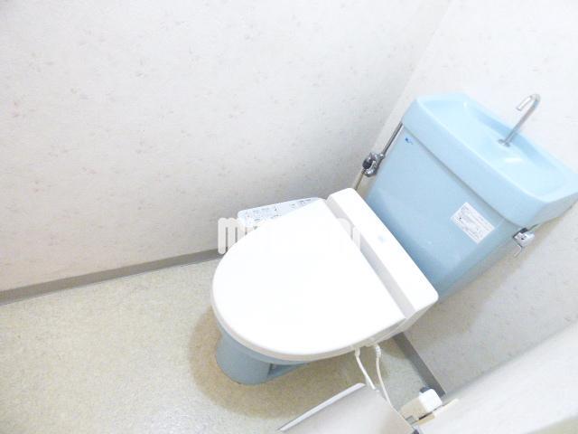 トイレ　温水洗浄付き